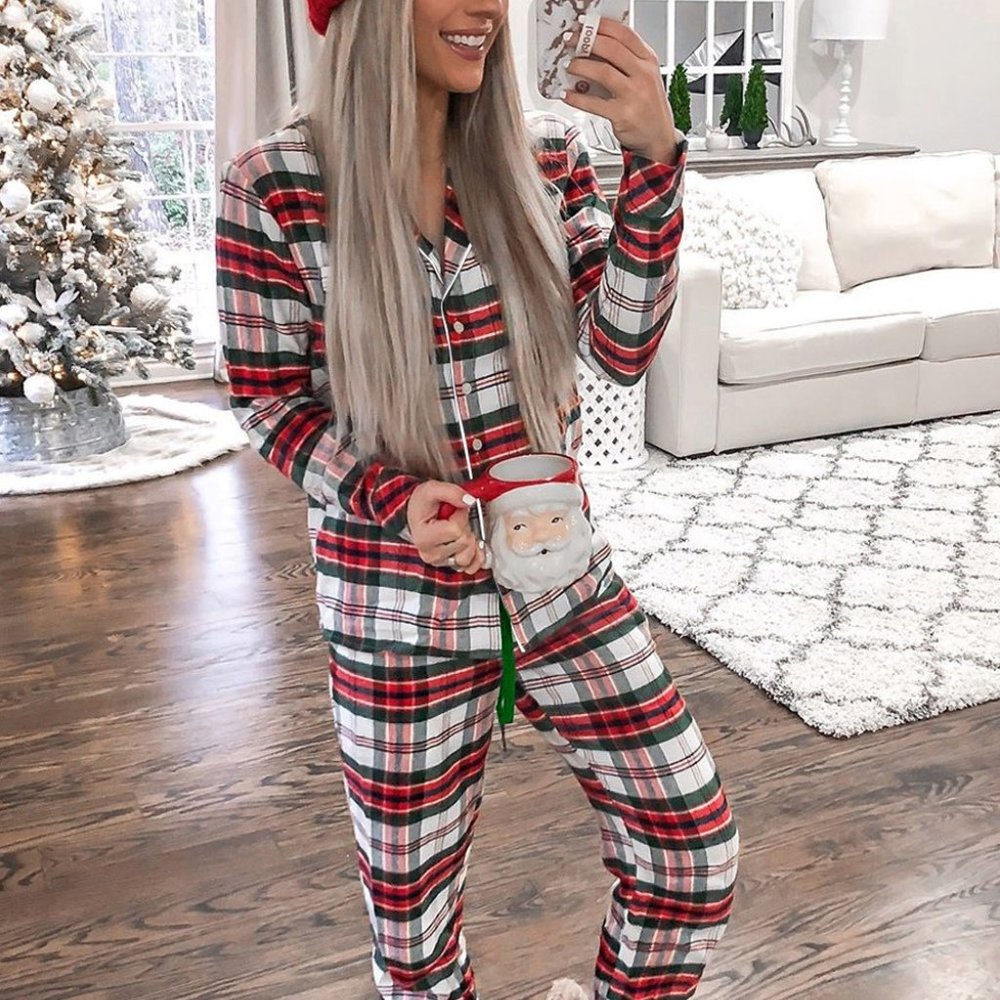LAST ONE! Christmas Plaid 2-piece Pajama Set - Picture 3 of 10